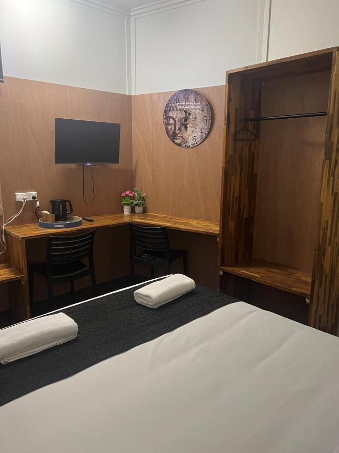 Gin Gin Budget Accommodation מראה חיצוני תמונה